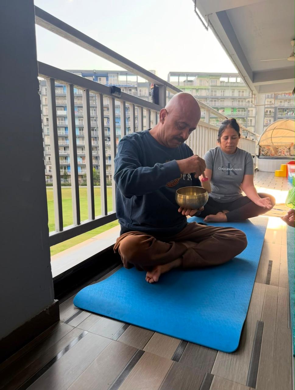 Singing bowl meditation practice